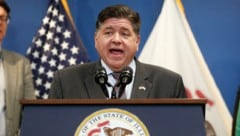 JB Pritzker, Gouverneur von Illinois, hat keine Freude mit Trumps Einsatz der Nationalgarde in ...