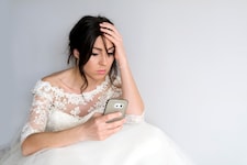 Eine Braut verzweifelte zuletzt, als ihre Visagistin am Tag der Hochzeit plötzlich absagte. ...