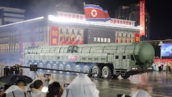 Die Staatsmedien veröffentlichten dieses Bild, dass die neue Interkontintentalrakete zeigen ...