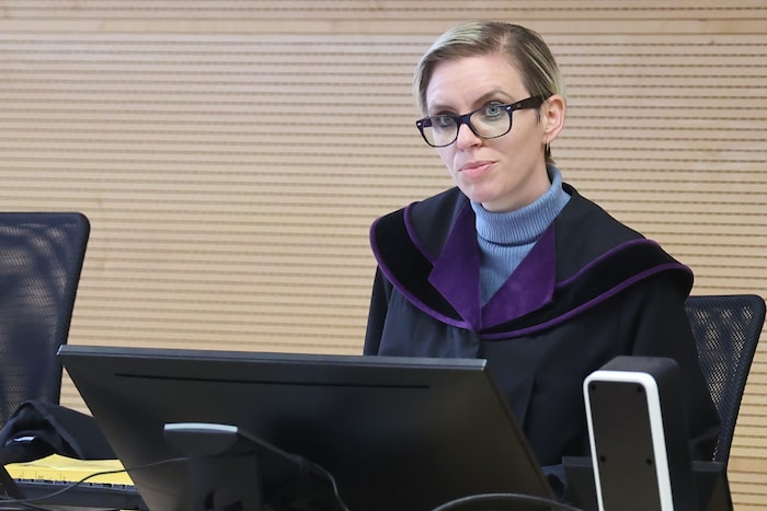Richterin Andrea Wegscheider gilt als sehr erfahren.