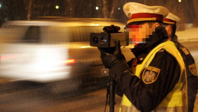 Bei der Lasermessung flog der Raser auf (Symbolfoto).