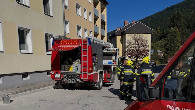 Der Brand konnte von einem Bewohner noch vor dem Eintreffen der Feuerwehr gelöscht werden.