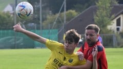 Der falsche Baumgartner (r., hier gegen Schönau) bekam Gelb-rot.