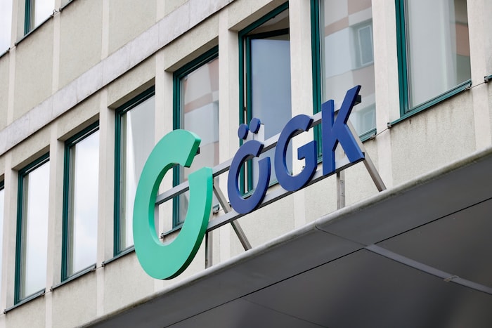 By 2028, the ÖGK expects an annual deficit of nearly one billion euros.