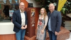 Dietmar Baurecht (Bezirksvorsteher des 15. Wiener Gemeindebezirks), Jacqueline Lugner, Alexander ...