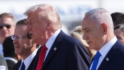 Von links: Israels Präsident Yitzhak Herzog, US-Präsident Donald Trump und Israels ...