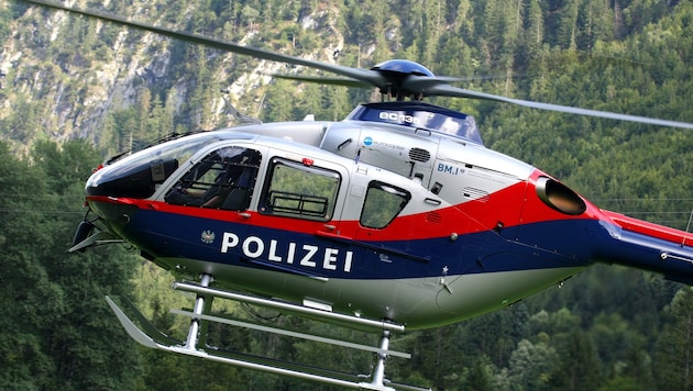 Für die Bergung des Leichnams wurde ein Polizeihubschrauber angefordert.