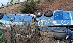 Bei einem Busunglück in Südafrika sind mindestens 42 Menschen ums Leben gekommen.