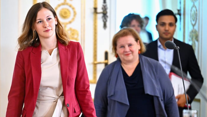 Die Bundesregierung verhandelt die Sozialhilfe Neu.