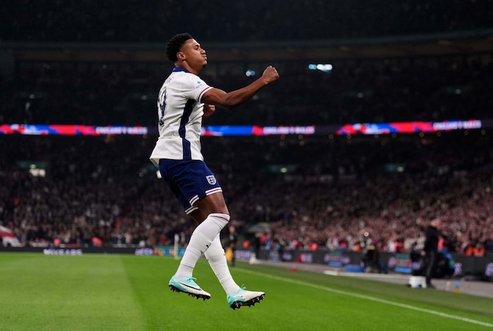 Ollie Watkins fehlt verletzungsbedingt.