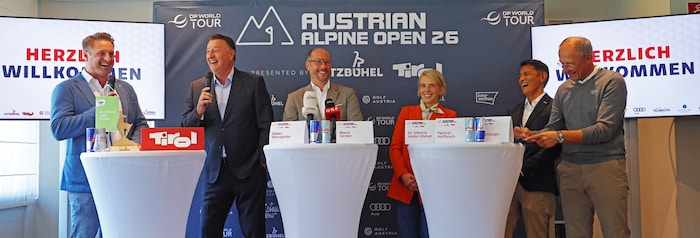 Edwin Weindorfer (Zweiter von links) und Co. hatten bei der Pressekonferenz gute Laune.