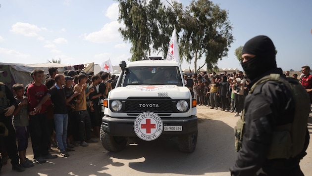 Hamas should have handed over 28 bodies on Monday.