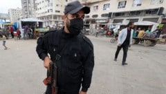 Auf die Waffenruhe folgen nun offenbar Machtkämpfe zwischen rivalisierenden Milizen im ...