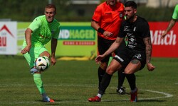 Thalgaus Stano Lazovic (re.) glänzt auf ungewohnter Position.
