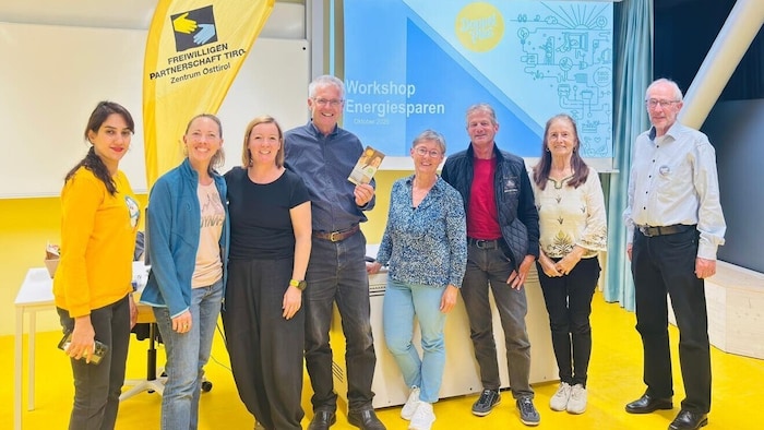 Die Freiwilligen lernten allerhand über die kostbare Energie.