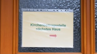 Bei der Antwort auf die Frage nach der Höhe der Kirchensteuer erlebte ein Kärntner eine ...