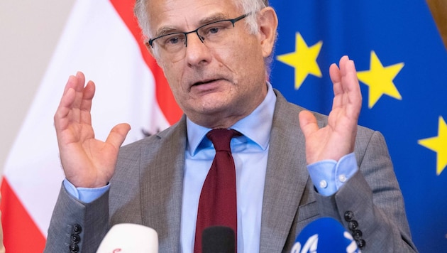 Finanzminister Marterbauer rechnet mit der FPÖ ab.
