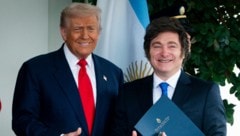 Von links: US-Präsident Donald Trump und der argentinische Präsident Javier Milei