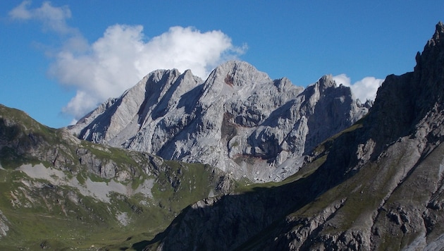 Die Kirchlispitzen sind ein Bergmassiv, direkt an der Grenze zwischen Vorarlberg und dem ...