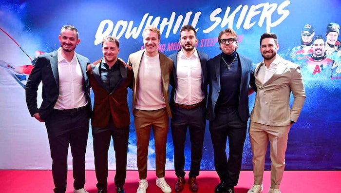 Cyprien Sarrazin (3. von rechts) mit seinen Kollegen Dominik Paris, Justin Murisier, Marco ...