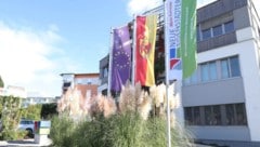 Nach Hinweisen auf weitere Unregelmäßigkeiten leitet das Land eine zusätzliche Sonderprüfung in ...