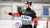 Hier beim Eishockey: Stephan Orel ist Schiedsrichter aus Leidenschaft.