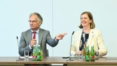 Finanzminister Marterbauer und Staatssekretärin Eibinger-Miedl sind bei Steuern nicht einer ...