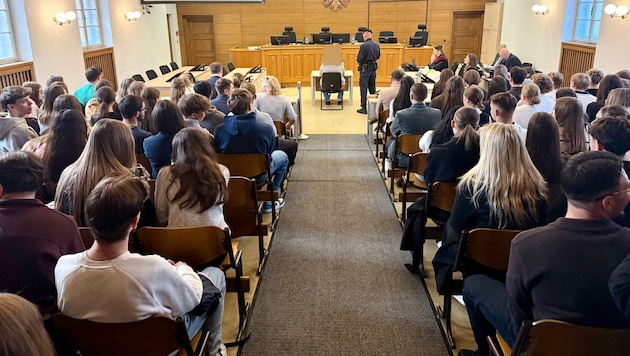 Der Prozess sorgte für großen Andrang am Klagenfurter Landesgericht, vor allem viele Schüler der ...