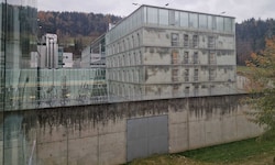 Beide Terror-Teenager sind wieder im Gefängnis in Leoben (Steiermark) inhaftiert.
