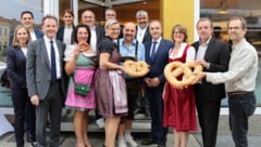 Viele Gäste feierten mit Familie Bayer das 115. Firmenjubiläum.