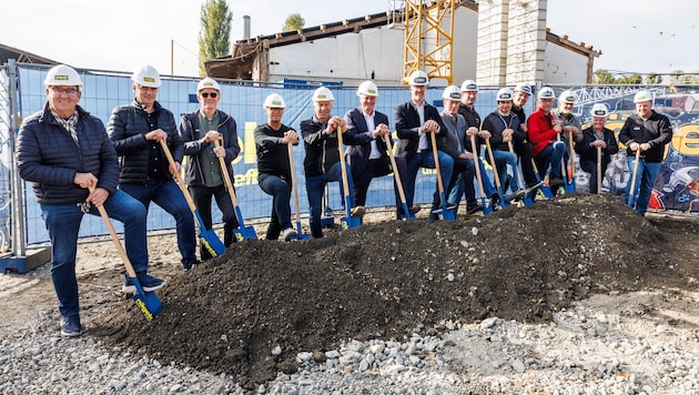 Am Mittwoch erfolgte der Spatenstich für den neuen Schlachthof in Rankweil.
