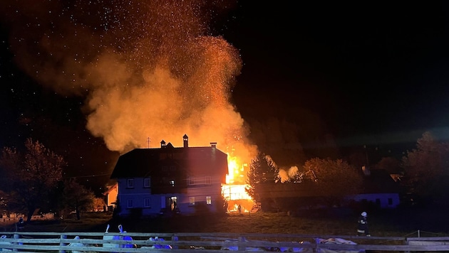 Ein Übergreifen des Brandes konnte eingedämmt werden.