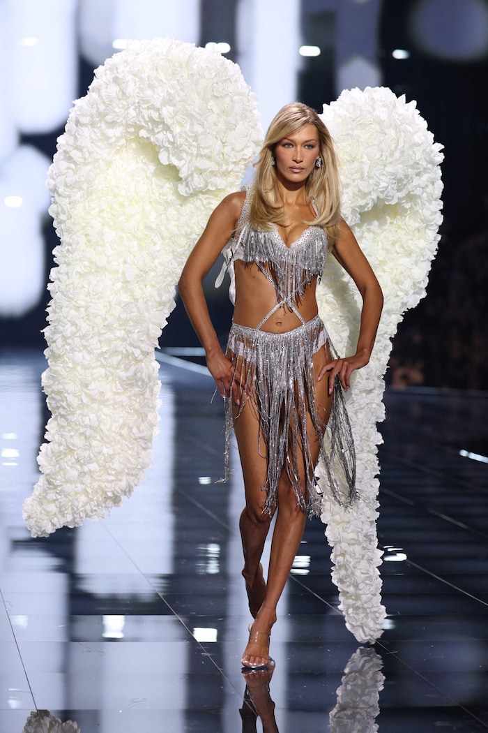 Die Model-Schönheit kehrte nach wochenlanger Auszeit auf den Laufsteg zurück.