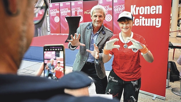 Jahrhundert-Tormann Michael Konsel sprach über mentale Gesundheit, Selbsthilfe und Erfolge. ...