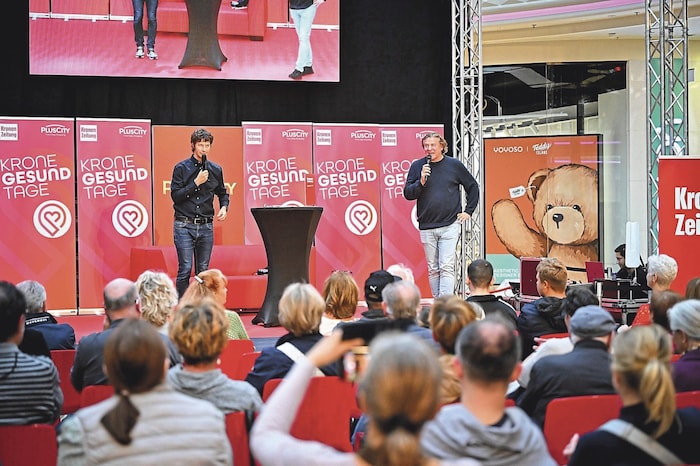 Die Comedy Hirten entertainten zum großen Abschluss am Palmenplatz.