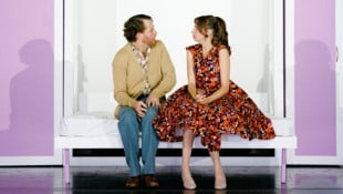 Herzensangelegenheit Komödie: Paula Nocker als gerissene Caprice Breimann und Maximilian Pulst ...