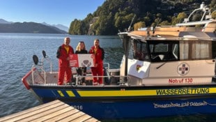 Im Zuge der „Krone“-Herzensmenschaktion erhielt die Wasserrettung 5000 Euro, die gleich in den ...
