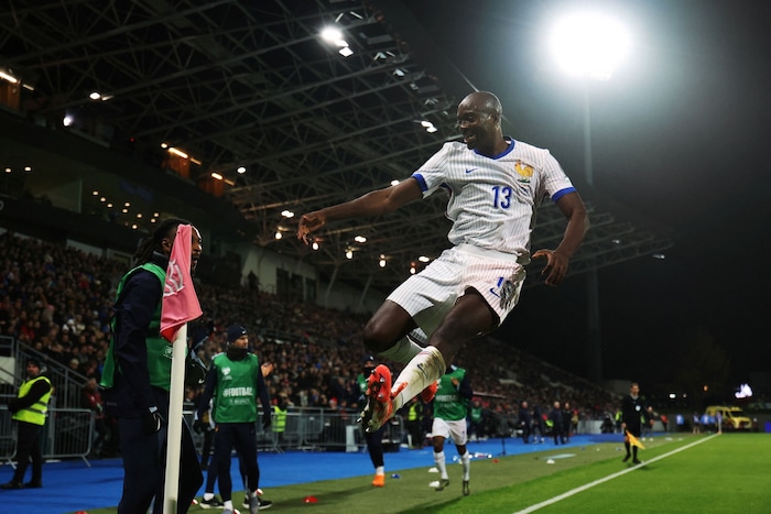 Jean-Philippe Mateta trag gegen Island.