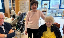 Helene Siegl (re.) mit ihrer Familie – die Grazerin war ihren Zeiten weit voraus und verstand ...
