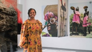 Namafu Amutse inszeniert in ihren Fotografien Menschen zwischen Tradition, Kolonialisierung und ...