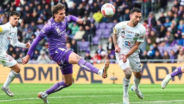 Austrias Johannes Handl kämpft sich tapfer zurück.