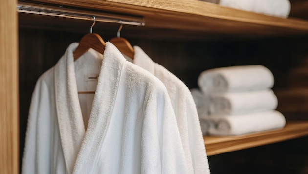 Hotel- und Badegäste konnten gegen ein Pfand Bademäntel und Handtücher ausleihen – das System ...
