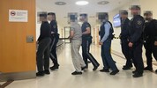 Die drei Hauptangeklagten – ihnen werden Sexualdelikte vorgeworfen – sitzen in U-Haft.
