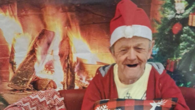 Willi konnte sich selbst an den kleinsten Dingen im Leben erfreuen, Weihnachten war seine ...
