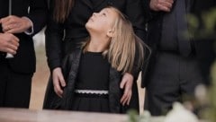 Kinder vor Tod und Trauer „beschützen“ zu wollen, ist nicht der beste Weg. Die Kleinen lernen ...