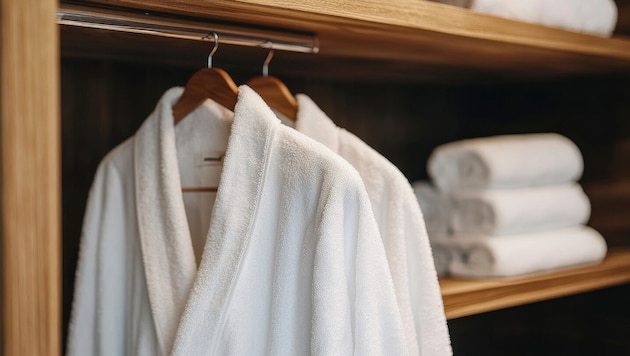 Mit Pfandverleihsystem für Bademäntel und Handtücher getrickst (Symbolbild)