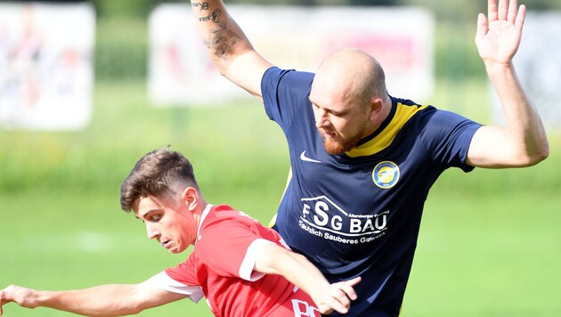 Kenan Buljina (re.) attackierte einen Unparteiischen.