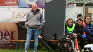 Sah gegen St. Johann die nächste Niederlage: FC Pinzgaus Trainer Florian Klausner.