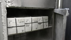 Der Covid-Impfstoff muss in einem speziellen Tiefkühlschrank gelagert werden.