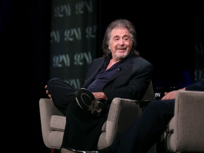 Al Pacino erklärte, er werde seine verstorbene ehemalige Lebenspartnerin Diane Keaton immer im ...